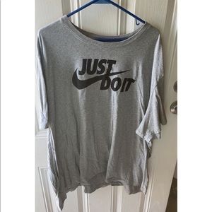 Nike T-shirt